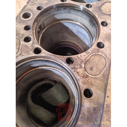 Блок цилиндров двигателя Volvo FH 4 704890 D13K (536)-9