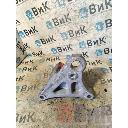 Кронштейн двигателя Volvo FH 13 616047 D13C задний RH (182)-1
