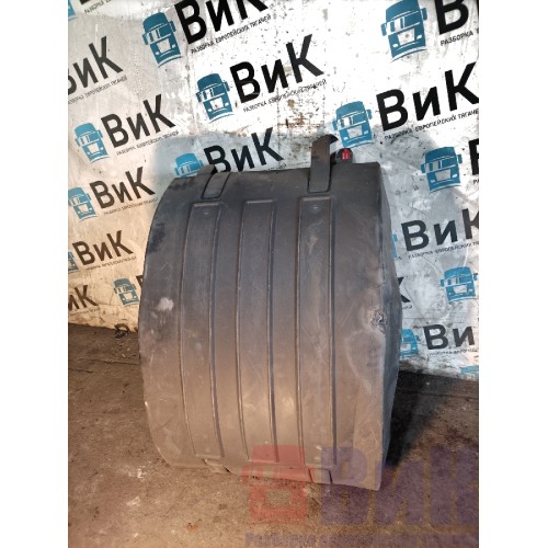 Верх полукрыла Renault Premium 074346 с деф. (946)