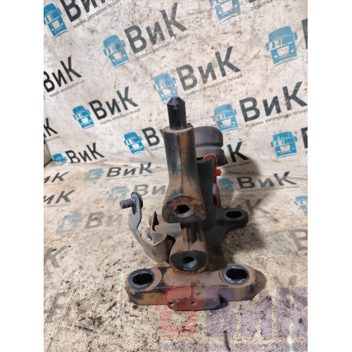 Кронштейн торсиона кабины Scania G400 313216 RH (899)-1