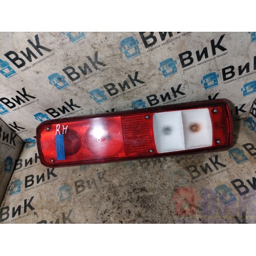 Фонарь задний Renault PR 074346 RH деф.стекла (181)