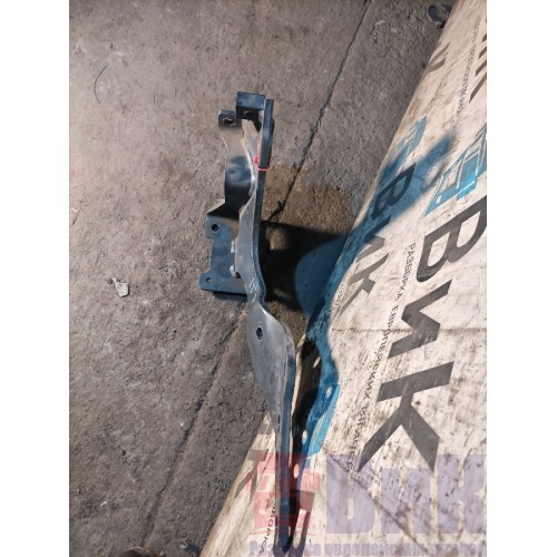 Кронштейн усилителя бампера Scania G400 313216 LH (779)-1