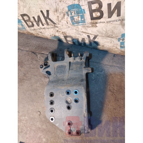 Кронштейн буксировочного пальца Scania G400 313216 RH (776)-2