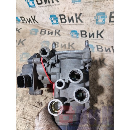 Кран управления тормозами прицепа Scania R6 156776 (575)-2