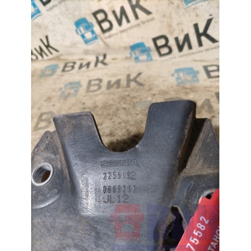 Замок кабины Scania R6 156776 (582)-2