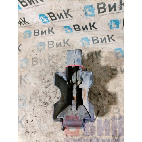 Замок кабины Scania R6 156776 (585)-1