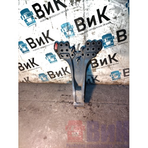 Кронштейн заднего стабилизатора (бугель) Scania R6 156776 (509)