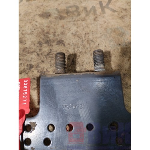 Кронштейн электромагнитного клапана Scania R6 156776 (271)-2