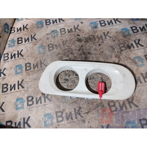 Накладка ПТФ DAF 105 203184 неориг. LH деф. (204)