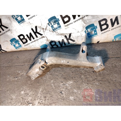 Кронштейн бампера Renault PR 071306 LH (182)