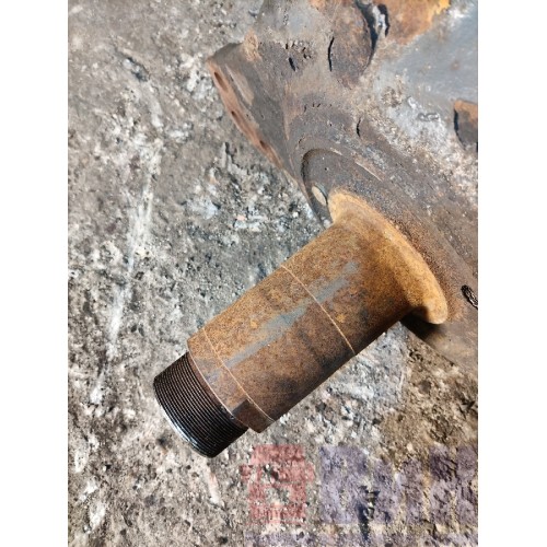 Цапфа (кулак поворотный) DAF 105 RH деф. (020)-1