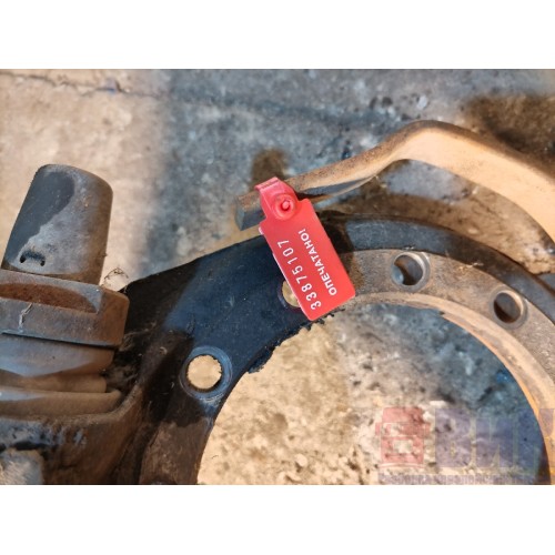 Тормозной механизм Volvo передний LH (107) -2