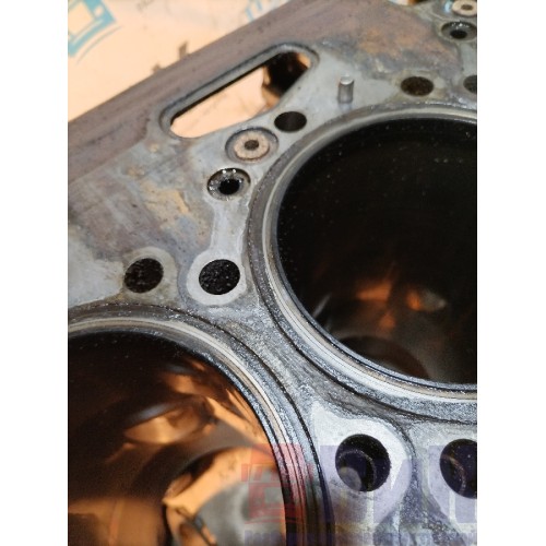 Блок цилиндров двигателя Scania R420 HPI DC1215L01 274491 с деф. (778) -9