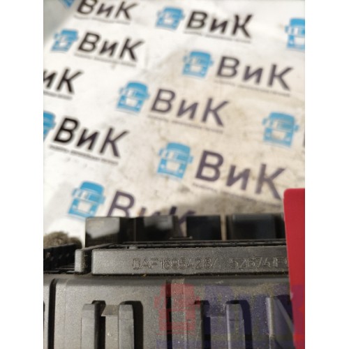 Блок предохранителей DAF 105 991137 в сборе (765)-4