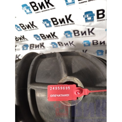 Патрубок воздушного фильтра Renault T 017895 (695)-2