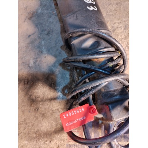 Цилиндр подъема кабины Renault T 017895 в сборе с шлангом LH (686)-3