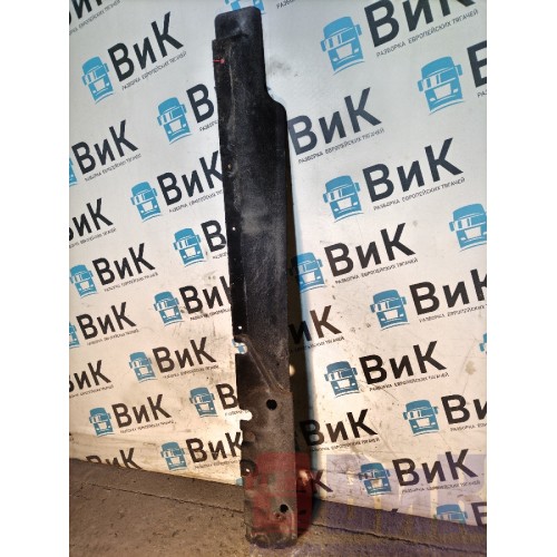 Пыльник двигателя Renault T 017895 с кабины RH (539) -2