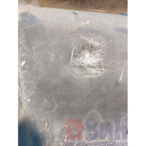 Подножка верхняя Renault T 005469 в сборе с крышкой инструм.ящика RH (деф.) (570)-6