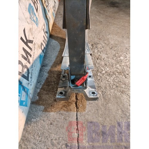 Кронштейн топливного бака DAF 105 203184 с лентой (378)-1