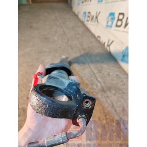 Цилиндр подъема кабины Renault T 005496 RH с деф. (439)-4