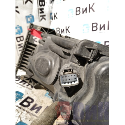 Фара основная Scania R440 176096 в сборе с поворотником RH (009)-3