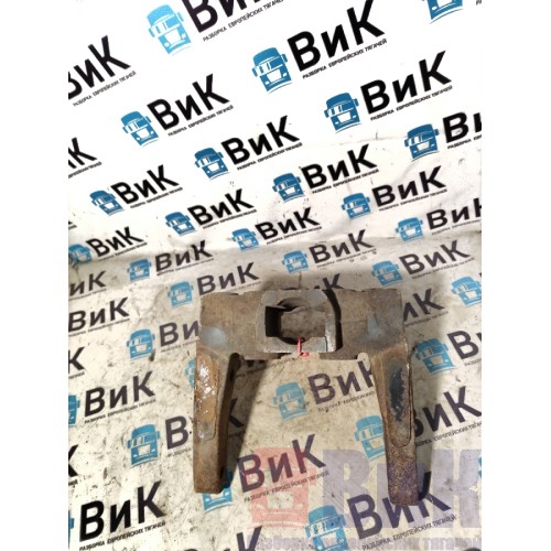 Кронштейн буксировочного крюка DAF 105 991137 (990)-1