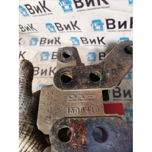 Кронштейн буксировочного крюка DAF 105 991137 (990)-3