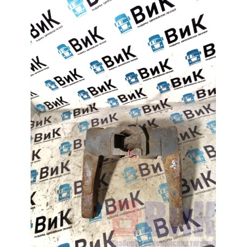 Кронштейн буксировочного крюка DAF 105 991137 (993)-1
