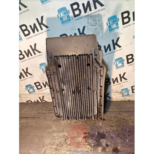 Крыло переднее LH MAN TGX 052300 с деф. не ориг. (002)-2