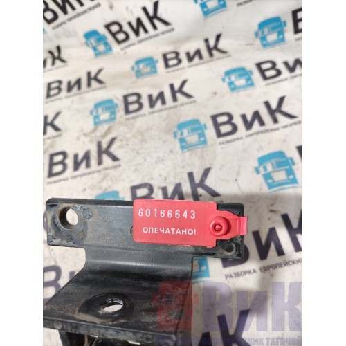 Петля капота DAF 105 930166 (643)-1