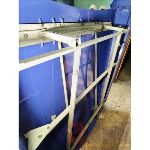 Спойлер кабины DAF 105 930166 верхний (526)-2