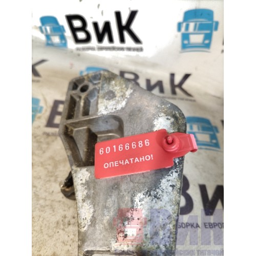 Ручка двери DAF 105 930166 внутренняя RH (686)-1