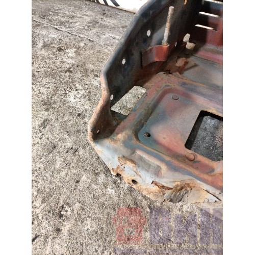 Ящик АКБ Scania R440 176096 с деф. (594)-3