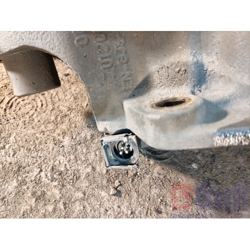 Суппорт Scania R440 176096 передний RH (400)-5