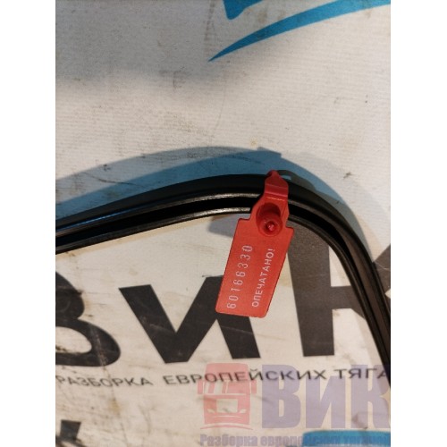 Направляющая шторки салона MAN TGA 086712 у.к./н.к. RH (330)-1