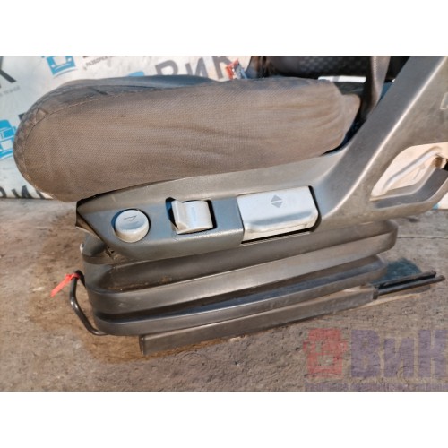 Сиденье водительское MAN TGA 086712 на воздухе с деф. (292)-7