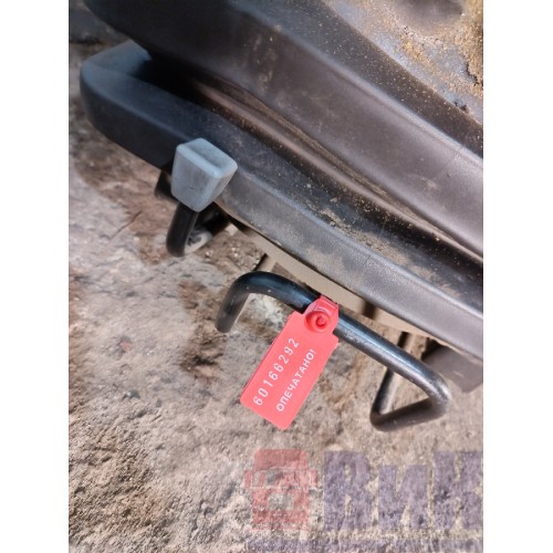 Сиденье водительское MAN TGA 086712 на воздухе с деф. (292)-2