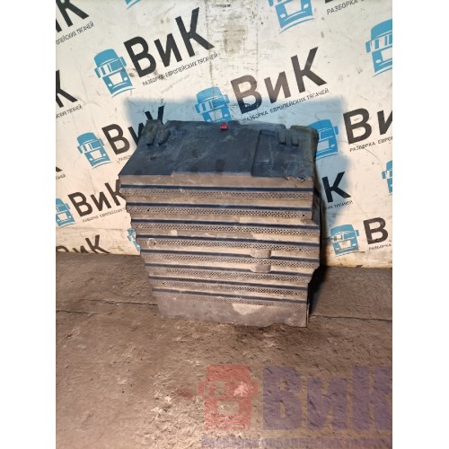 Крышка ящика АКБ Scania G 400 DC13 PDE 084171 с деф-ми (031)