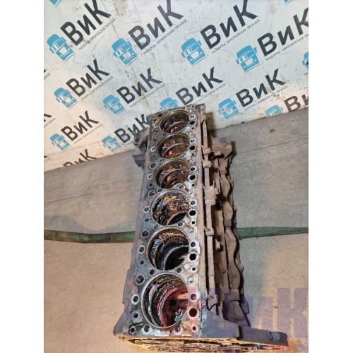 Блок цилиндров двигателя IVECO EuroStar Cursor 10 E3 160577 (990)-1