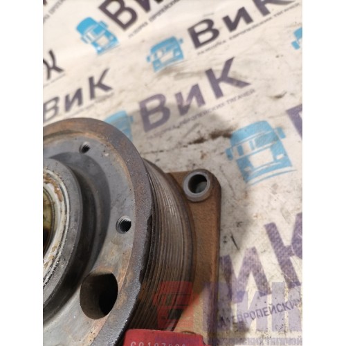 Привод вискомуфты IVECO EuroStar Cursor 10 E3 160577 (с мел. деф.) (986)-3