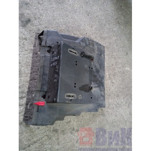 Полукрыло заднее переднее LH Renault T 017895 (824)