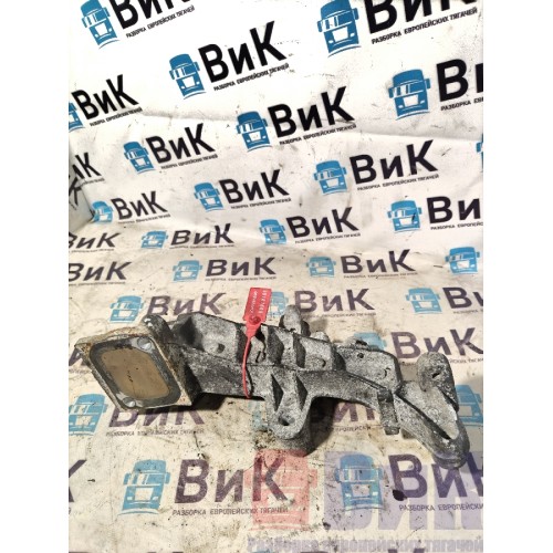 Кронштейн помпы Mercedes Actros MP3 617874 OM501 (668)