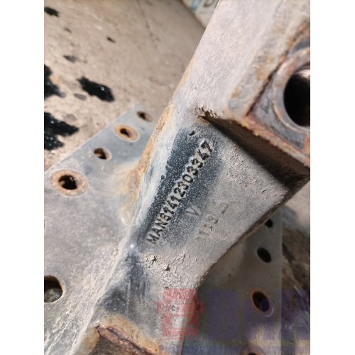 Траверса MAN TGX 052265 (кронштейн V-образной тяги) низкая рама (606)-1