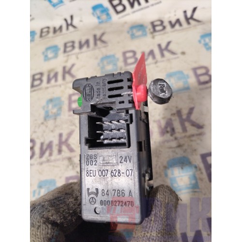 Пульт управления автономным отопителем Mercedes Actros 477903 (585)-3