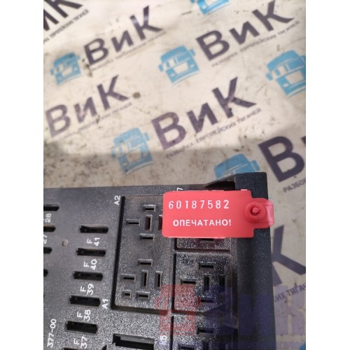 Блок предохранителей Mercedes Actros 477903 (582)-2