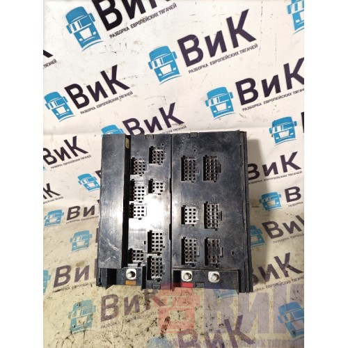 Блок предохранителей Mercedes Actros 477903 (582)-1