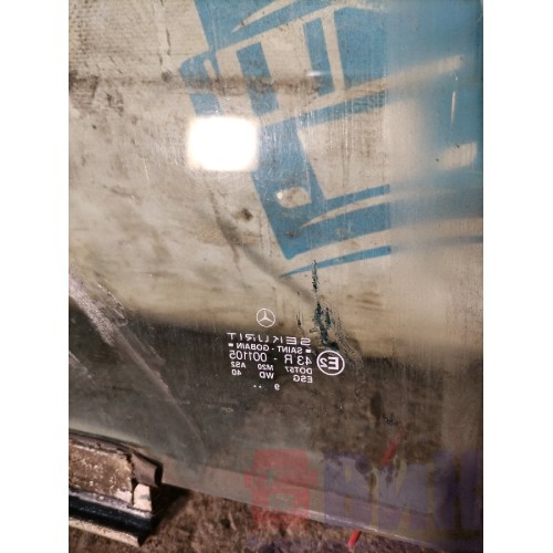 Стекло двери (основное) Mercedes Actros 477903 LH (ориг.) (732)-2