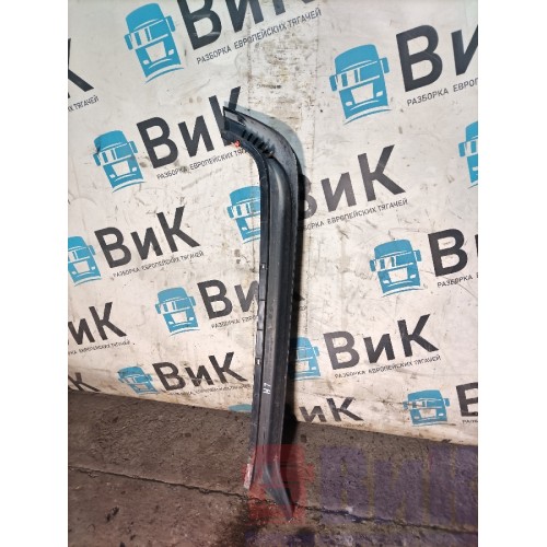 Накладка на стойку стекла Mercedes Actros 477903 наружняя LH (581)-3