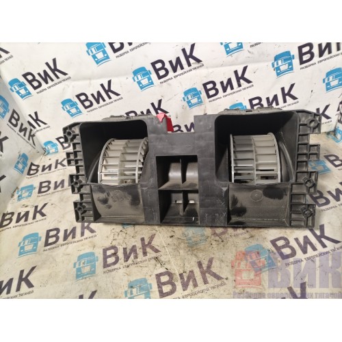 Моторчик отопителя (печки) Mercedes Actros 477903 BEHR (540)-5