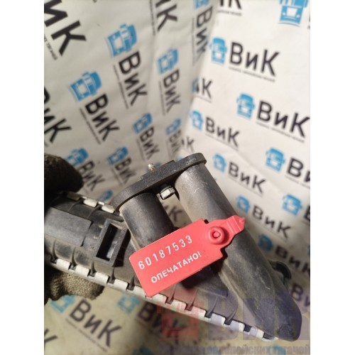 Радиатор отопителя (печки) Mercedes Actros 477903 NISSENS (533)-4